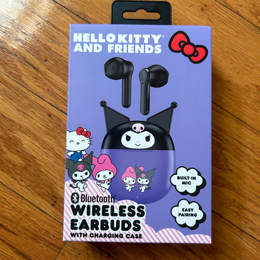 NWT Licensed Kuromi Bluetooth true wireless earbuds with charging case - Picture 1 of 2